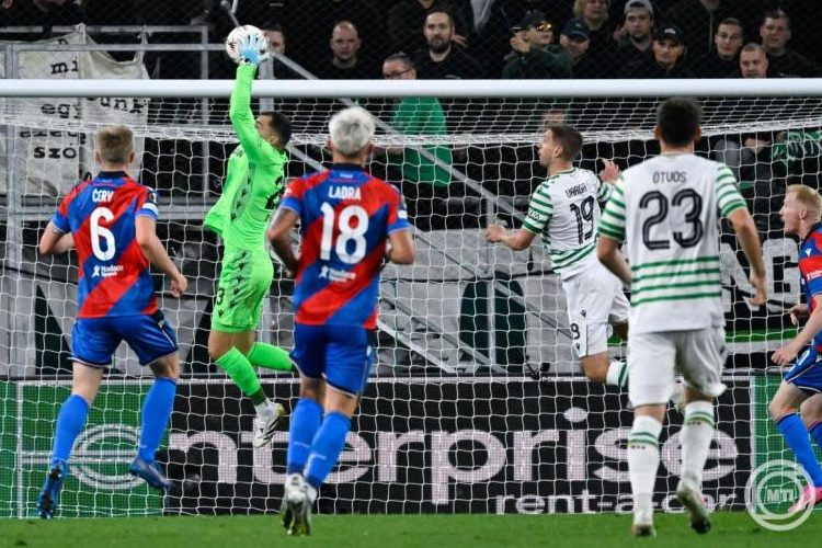 Európa-liga - Emberhátrányban szerzett egy pontot a Plzen ellen a Ferencváros