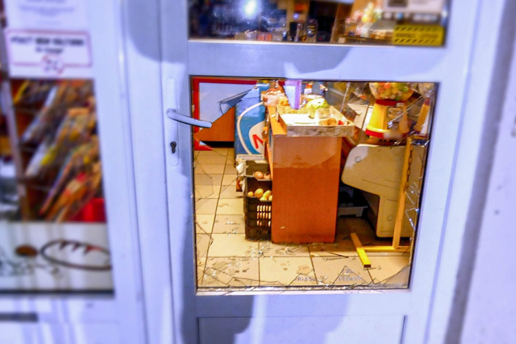 A filmre vett betörés